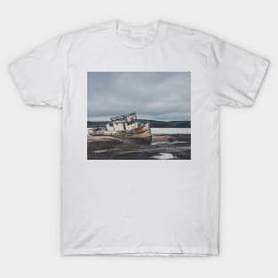 The mystery in oceans deep T-Shirt